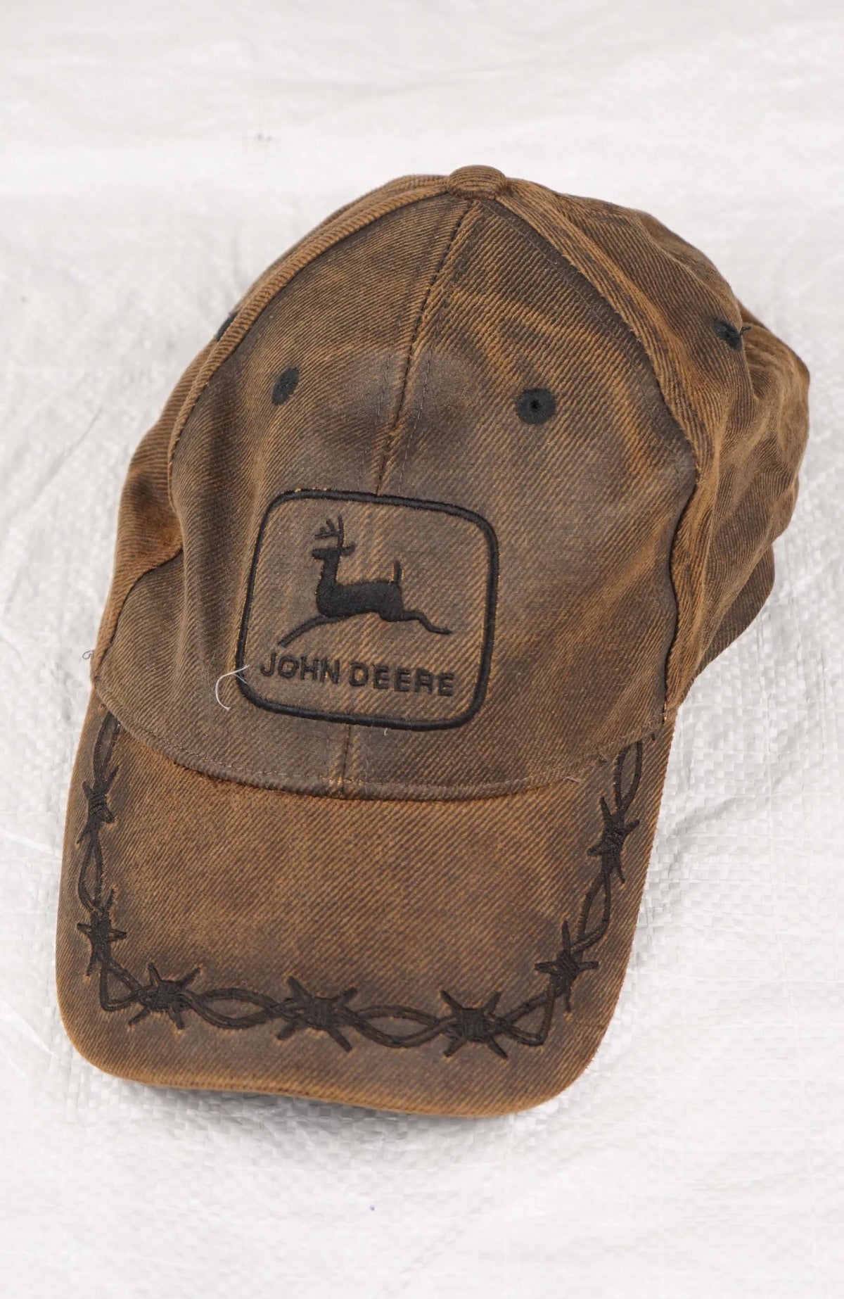 VINTAGE JOHN DEERE HAT