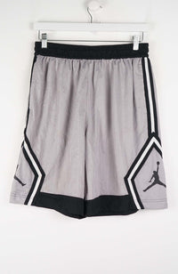 VINTAGE JORDAN JERSEY SHORTS W28