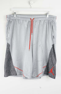 VINTAGE JORDAN SHORTS W38