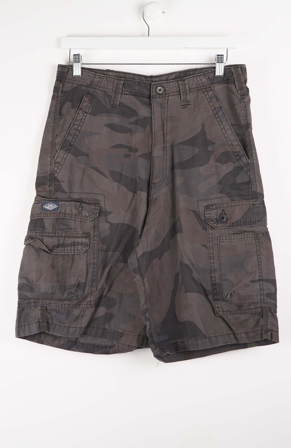 VINTAGE LEE CAMO CARGO SHORTS W32