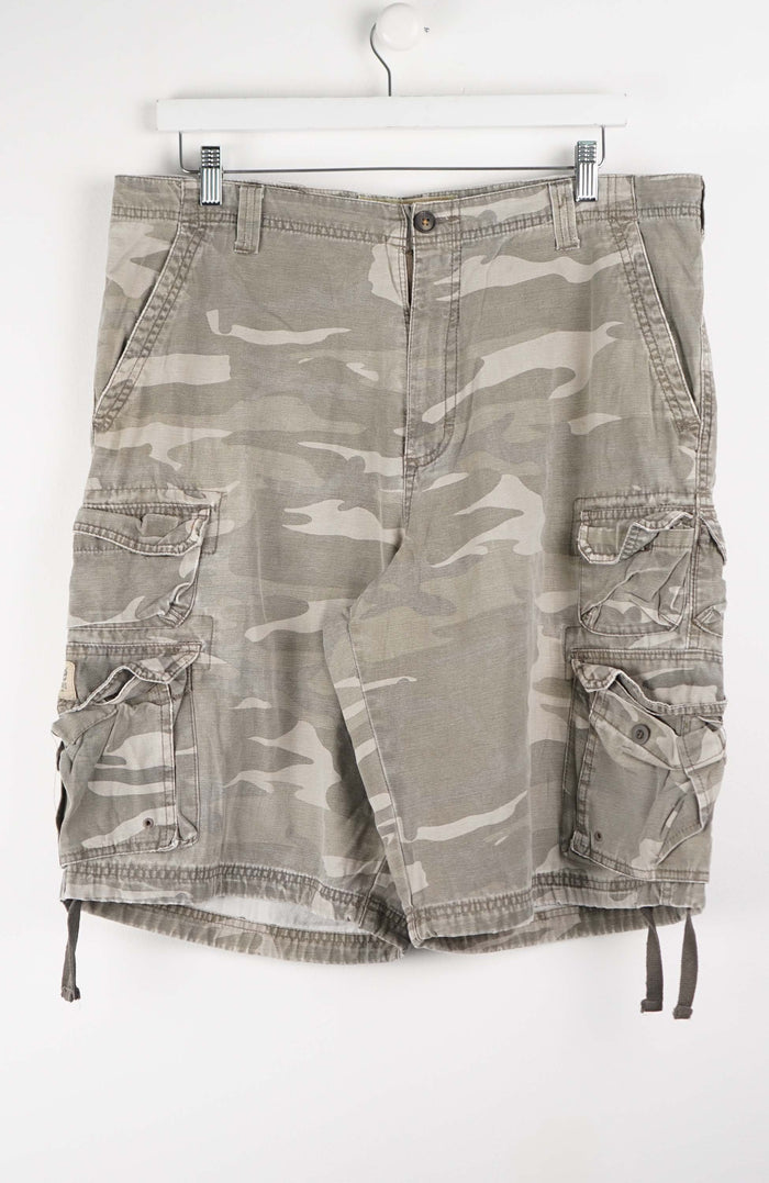 VINTAGE LEE CAMO CARGO SHORTS W38