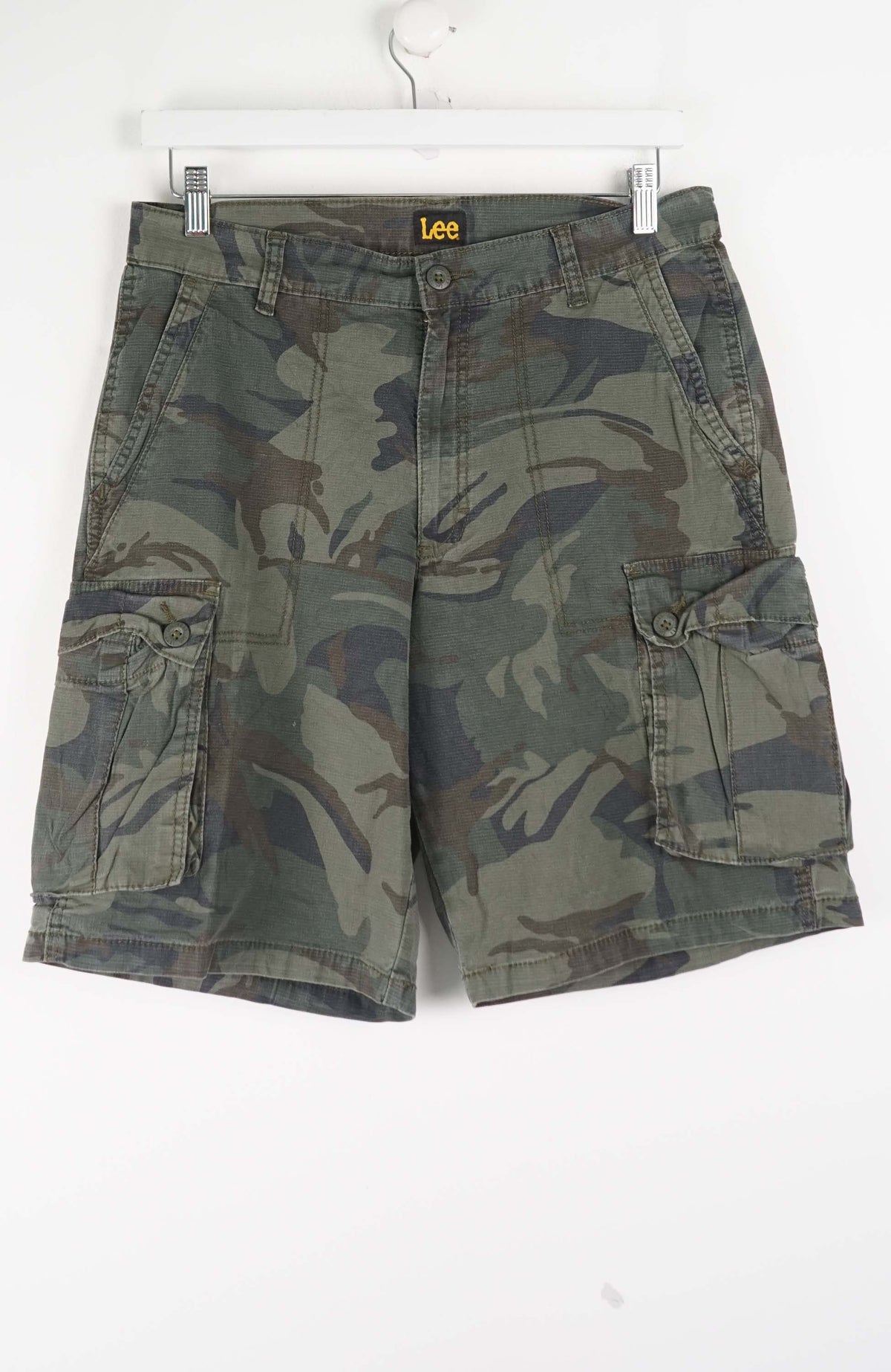 VINTAGE LEE CAMO CARGO SHORTS W32