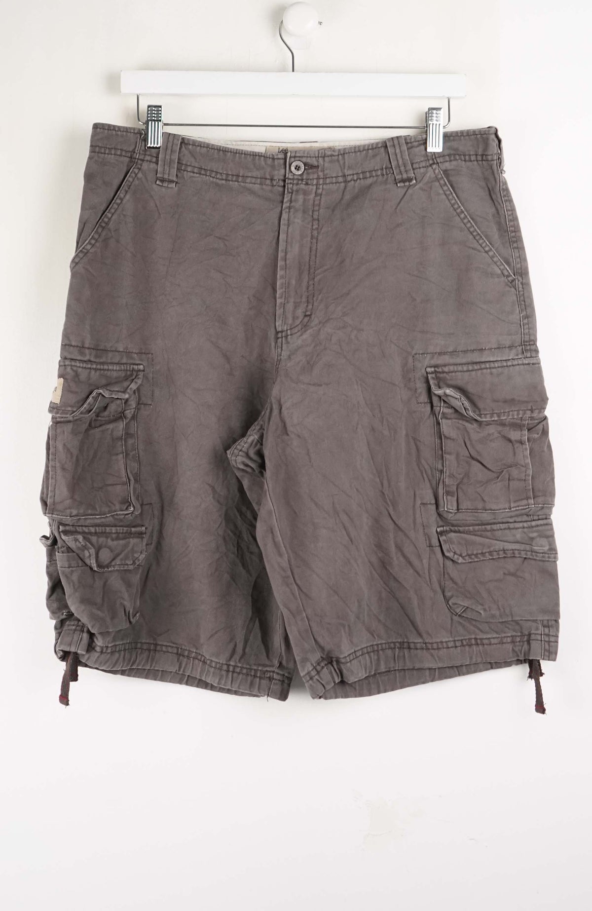 VINTAGE LEE DUNGAREES CARGO SHORTS W34