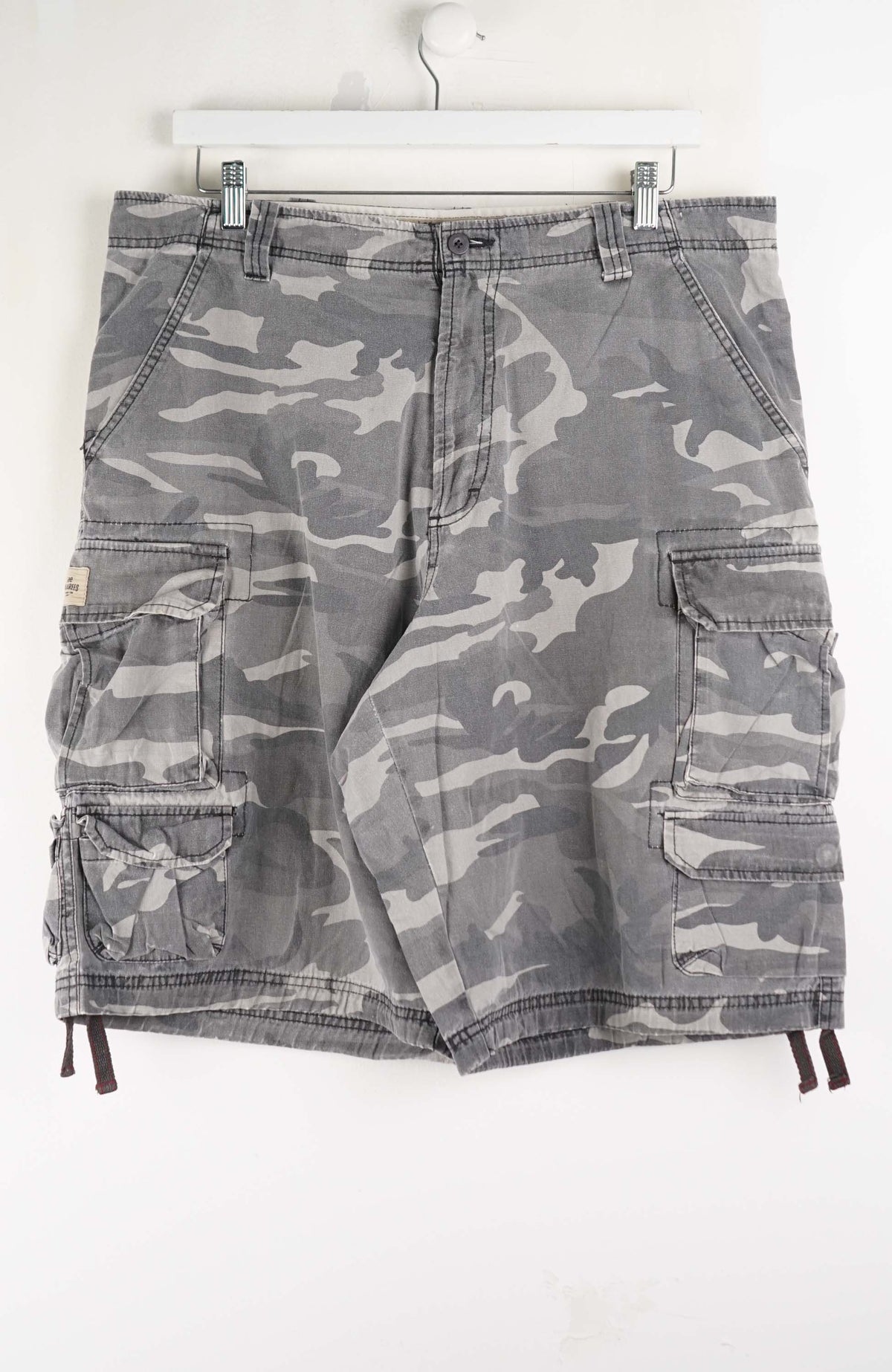 VINTAGE LEE DUNGAREES CAMO CARGO SHORTS W38