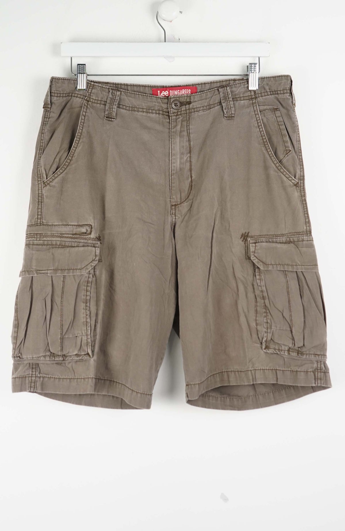 VINTAGE LEE DUNGAREES CARGO SHORTS W34