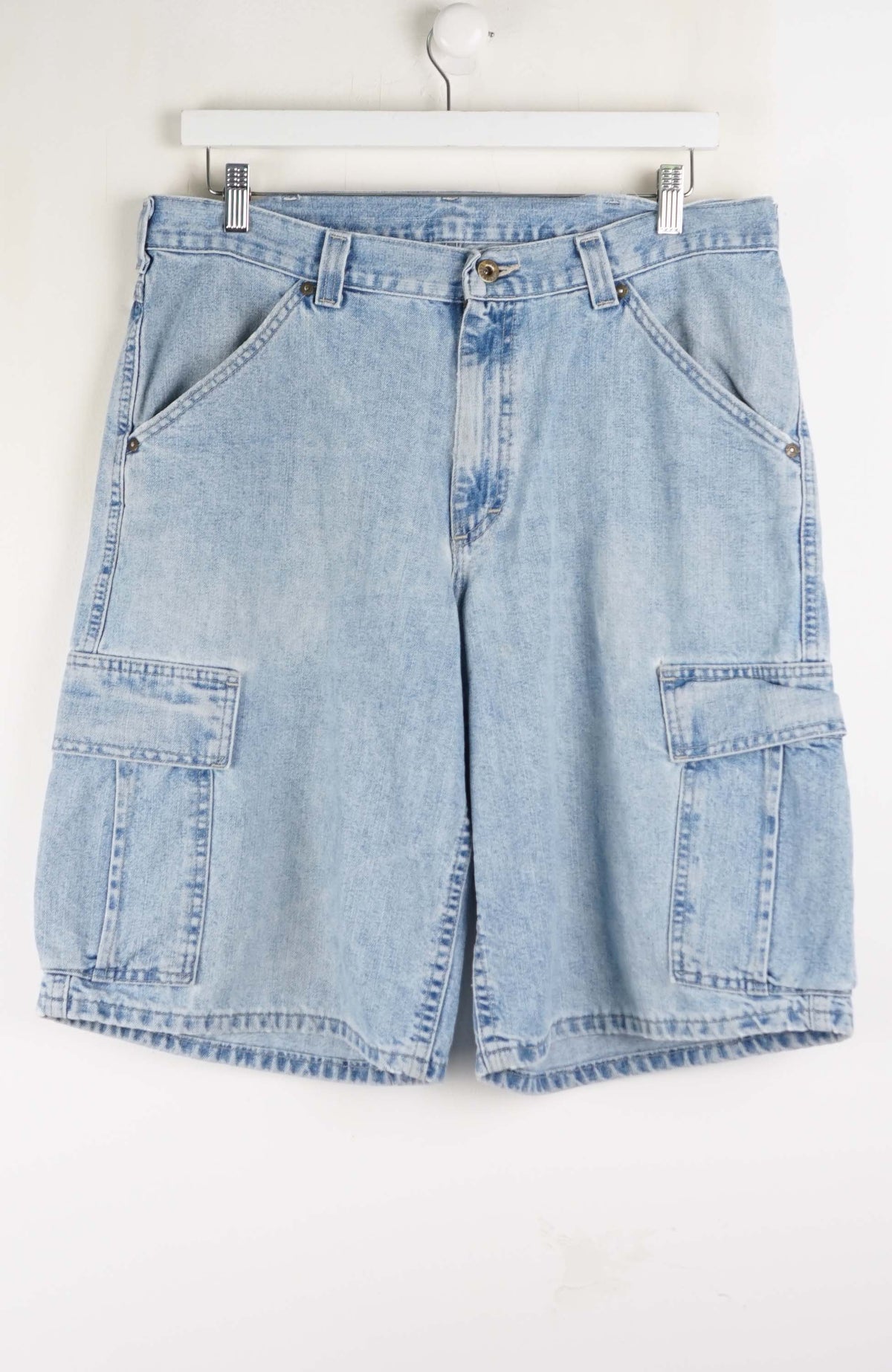 VINTAGE LEE DUNGAREES CARGO SHORTS W34