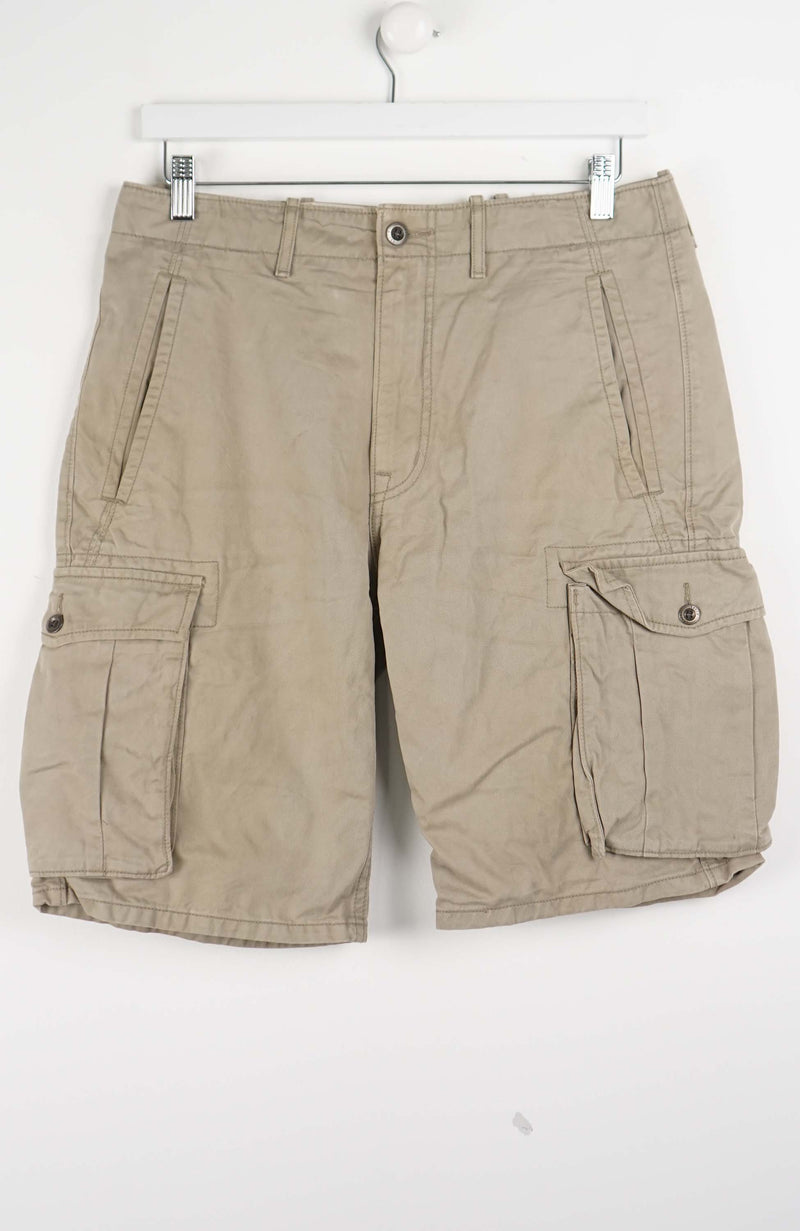 VINTAGE LEVIS CARGO SHORTS W30