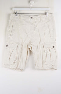 VINTAGE LEVI CARGO SHORTS W33