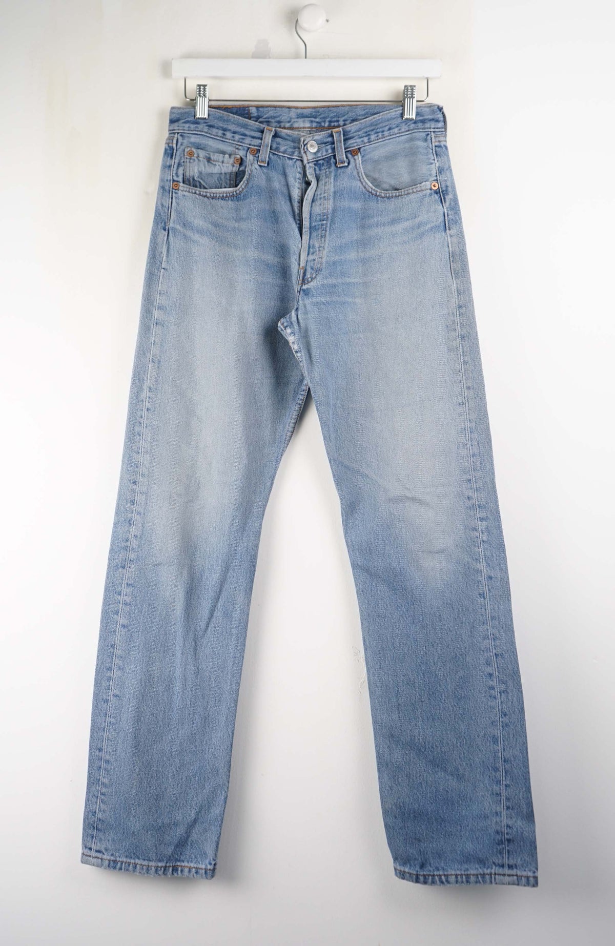 VINTAGE LEVIS JEANS W30