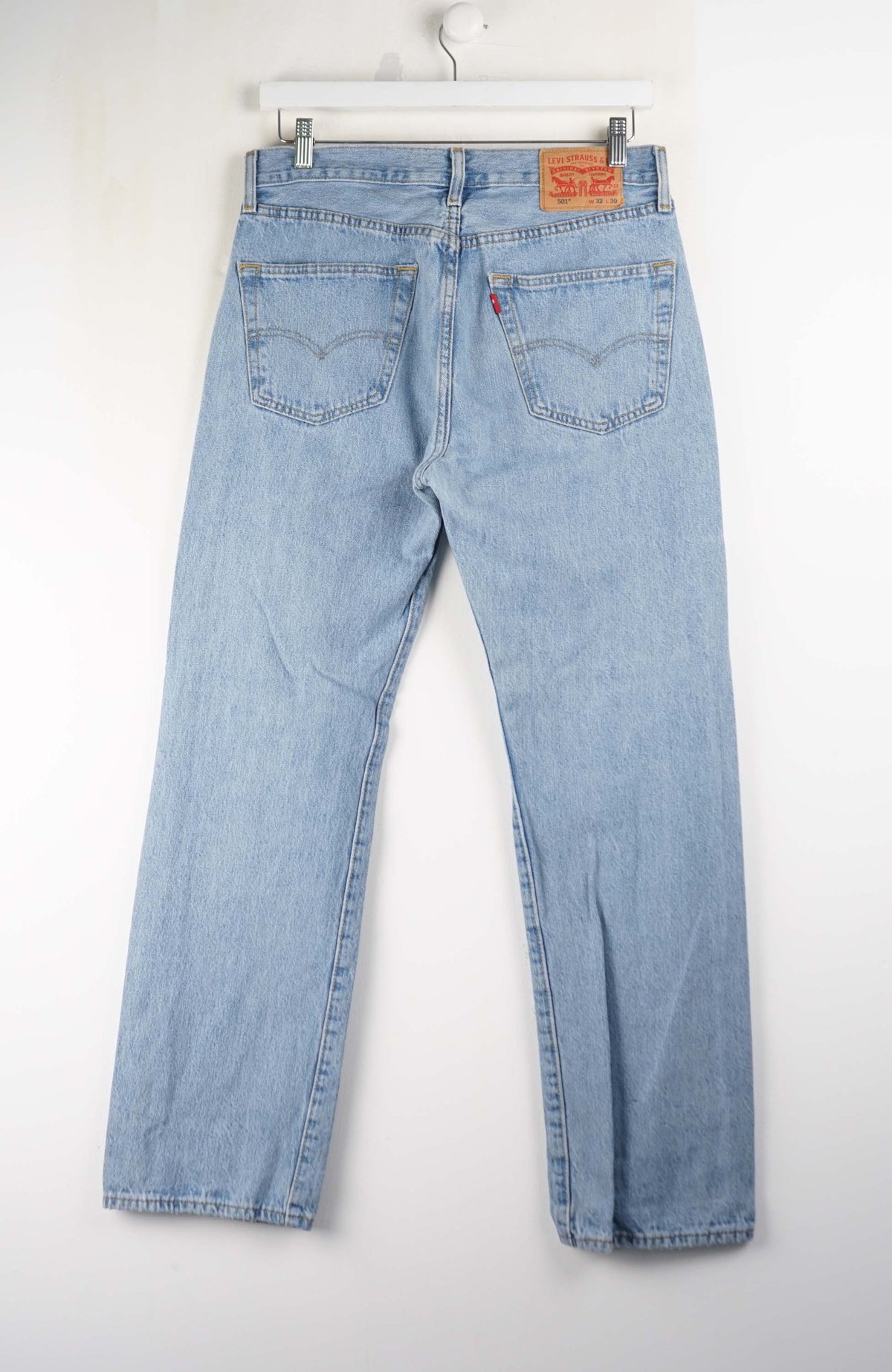 VINTAGE LEVIS JEANS W32