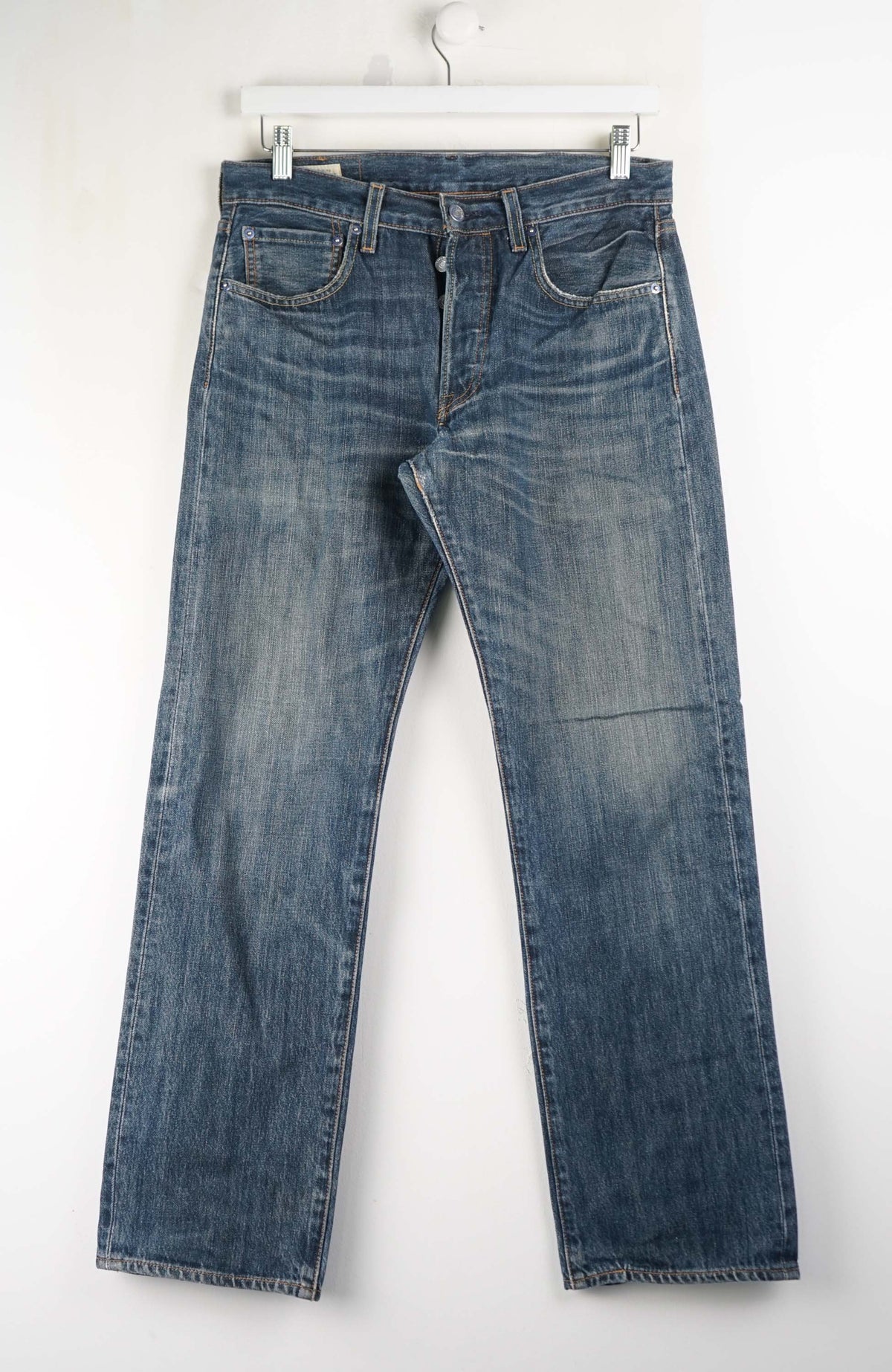 VINTAGE LEVIS JEANS W33
