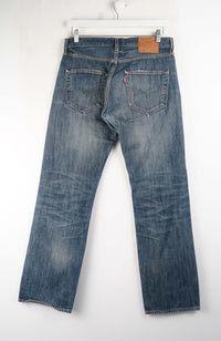 VINTAGE LEVIS JEANS W33
