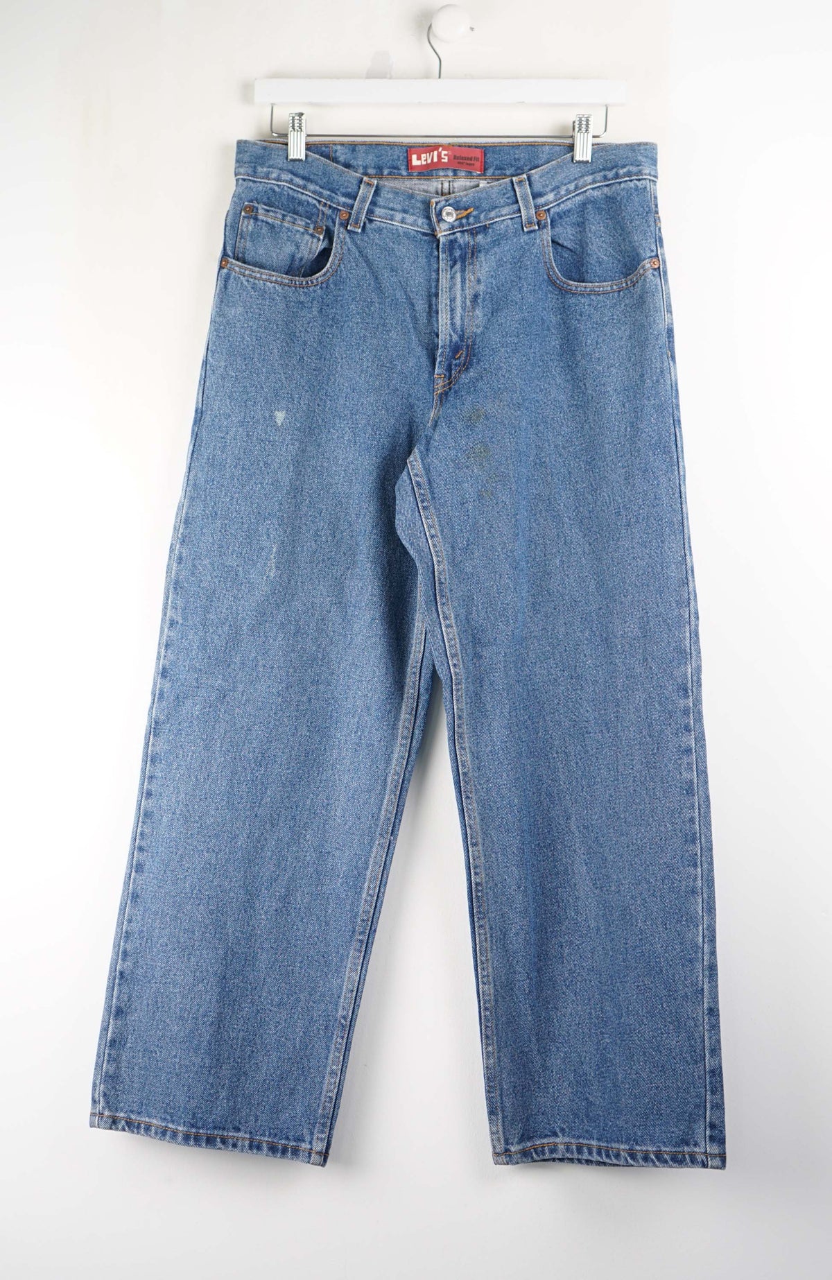 VINTAGE LEVIS JEANS W33