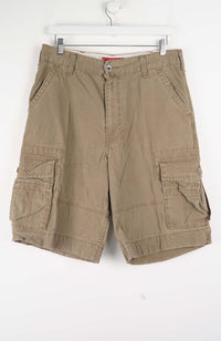 VINTAGE LEVI'S CARGO SHORTS W33