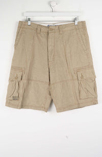 VINTAGE LEVI'S CARGO SHORTS W35