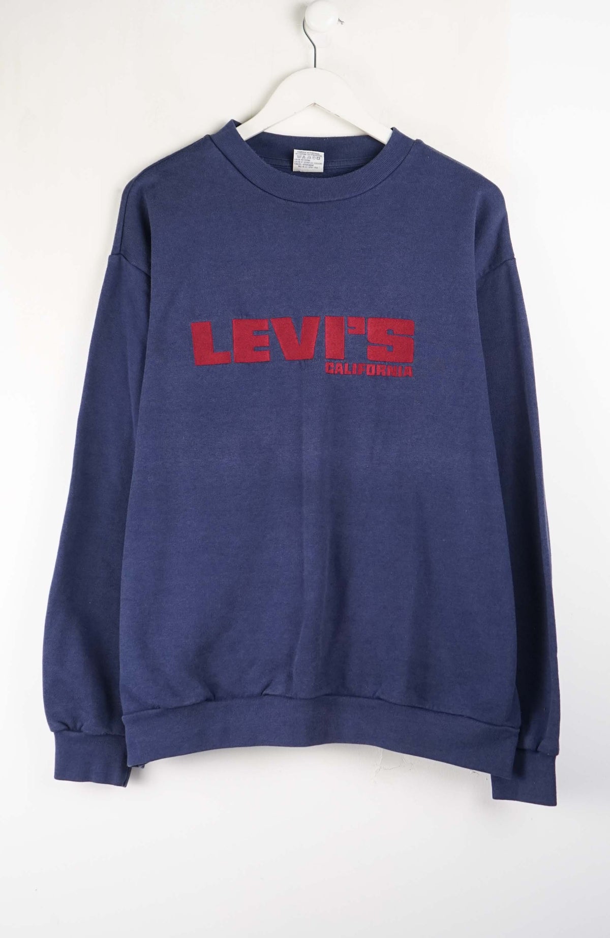 VINTAGE LEVI'S SWEATER (L)
