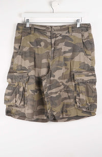 VINTAGE CAMO CARGO SHORTS W34
