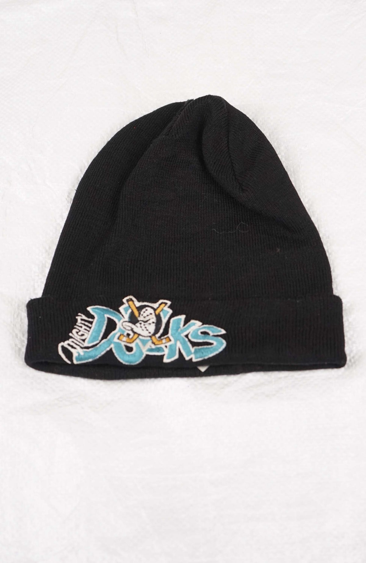 VINTAGE MIGHTY DUCKS BEANIE