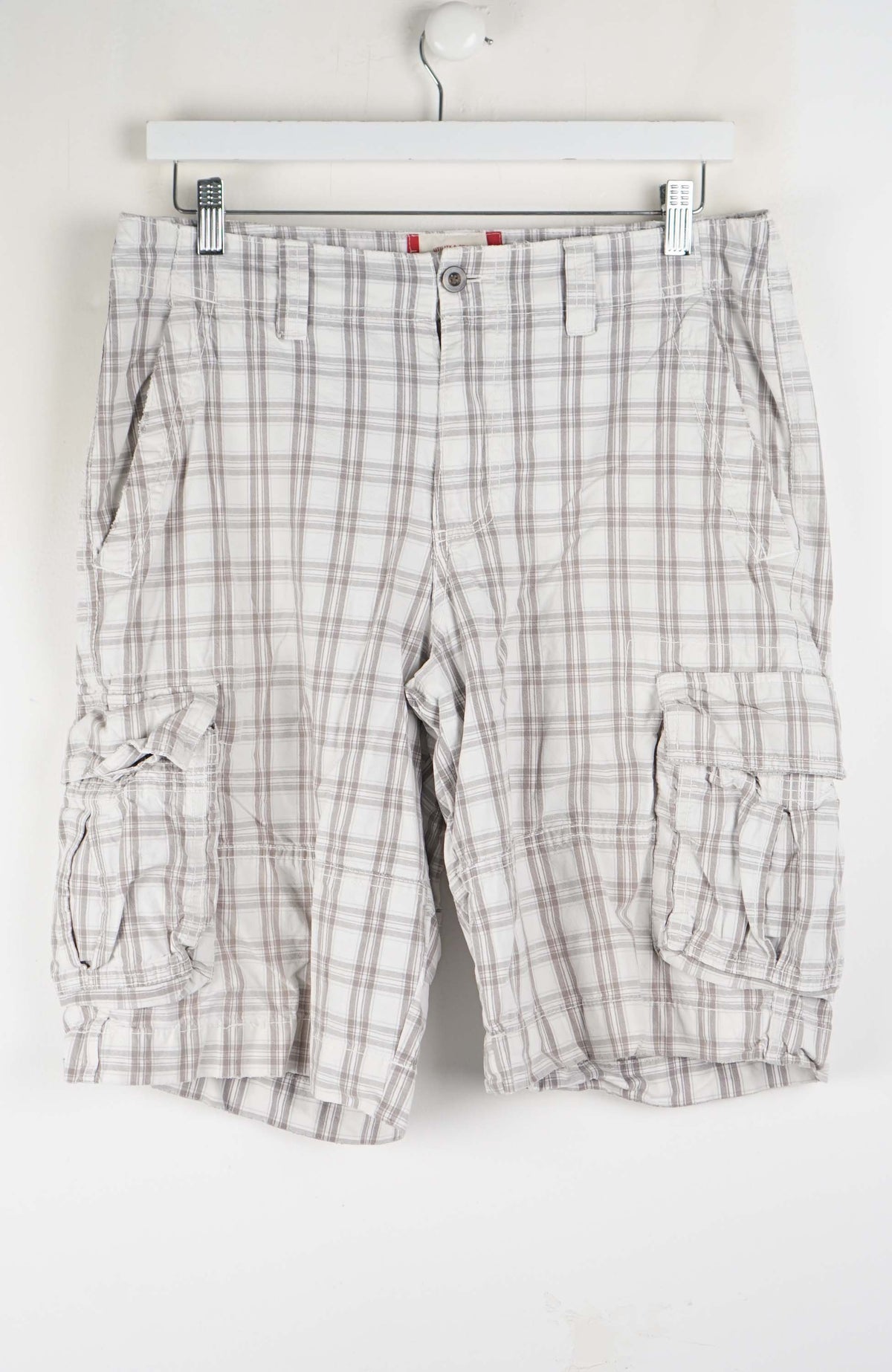 VINTAGE MOSSIMO CARGO SHORTS W34