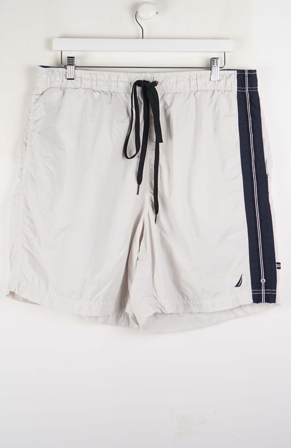 VINTAGE NAUTICA ACTIVE SHORTS W31