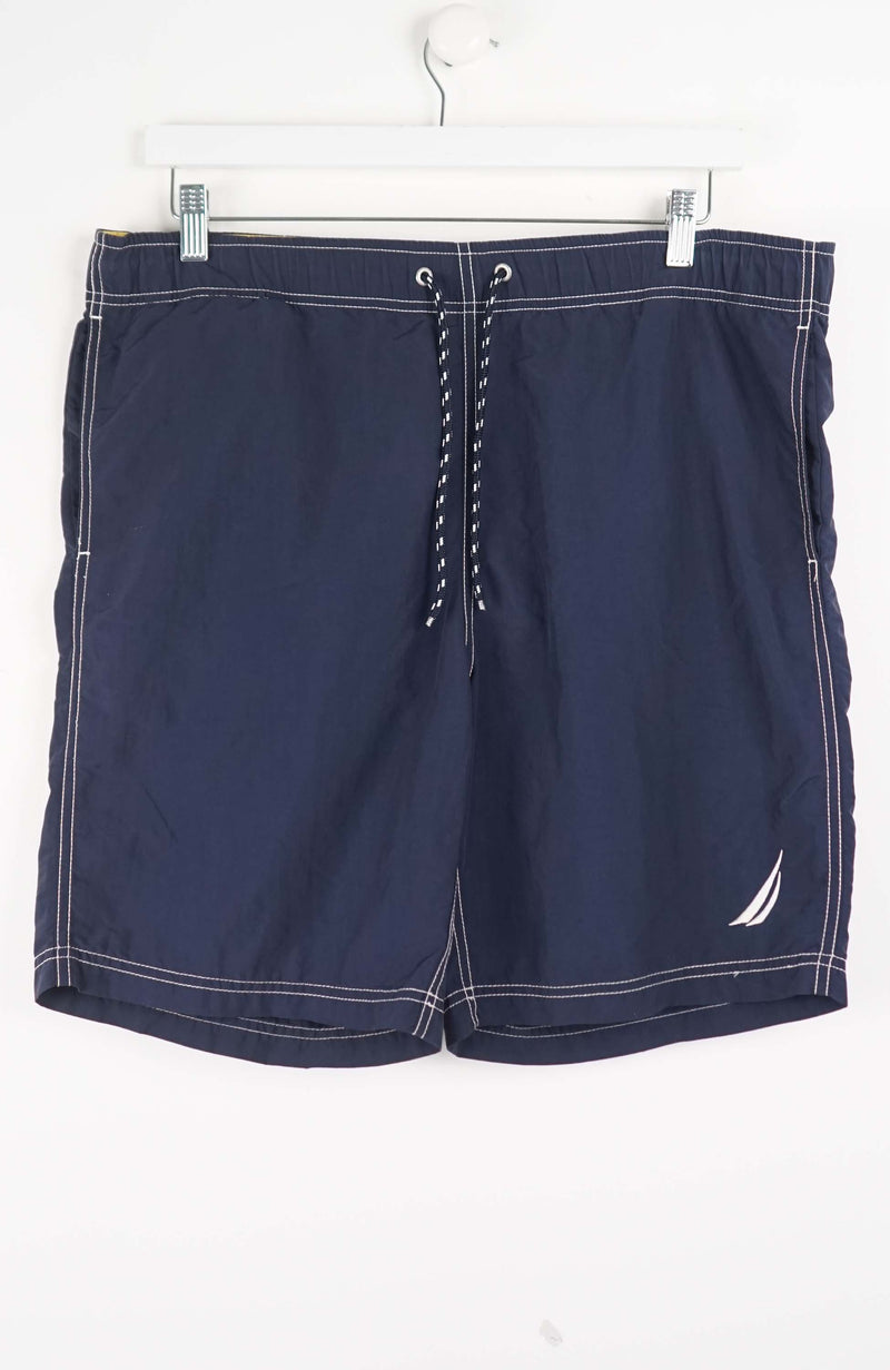 VINTAGE NAUTICA SHORTS W32