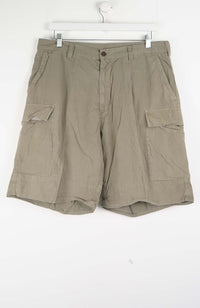 VINTAGE NAUTICA CARGO SHORTS W35