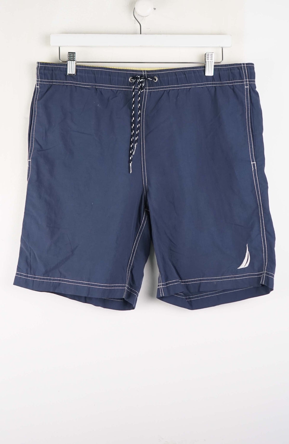 VINTAGE NAUTICA BOARD SHORTS W36
