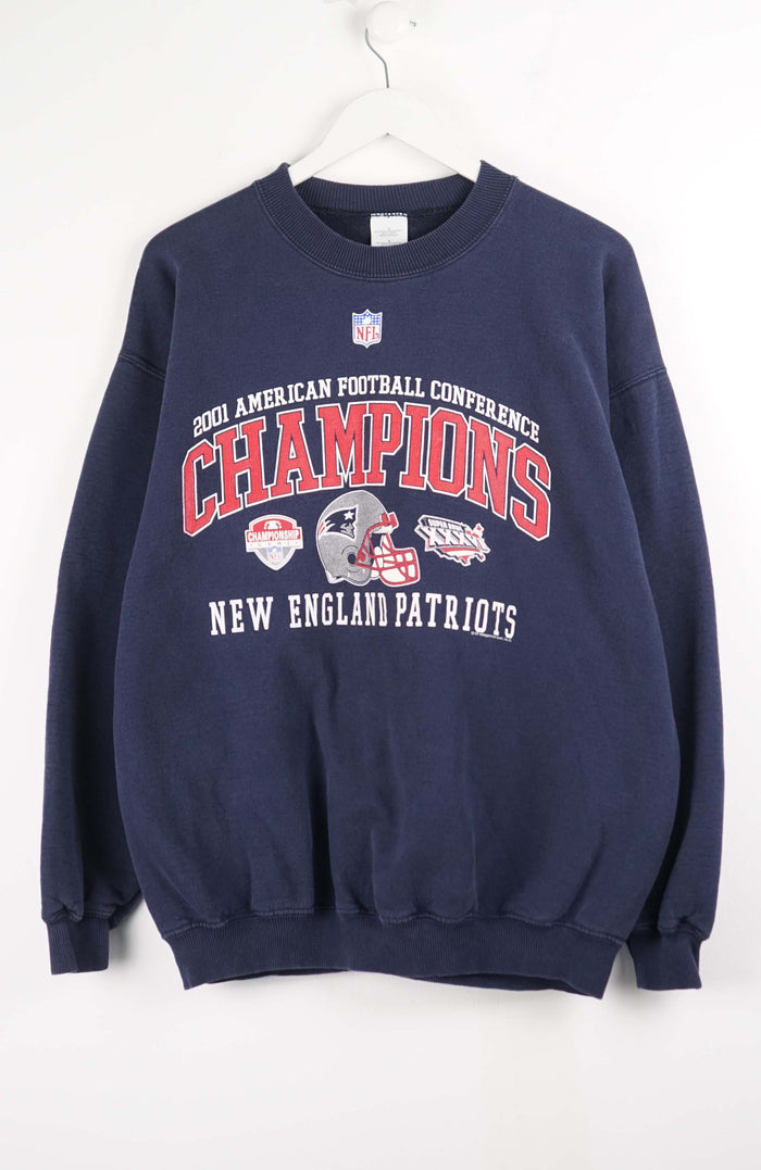 VINTAGE NFL NEW ENGLAND CHAMPIONS SWEATER (L)