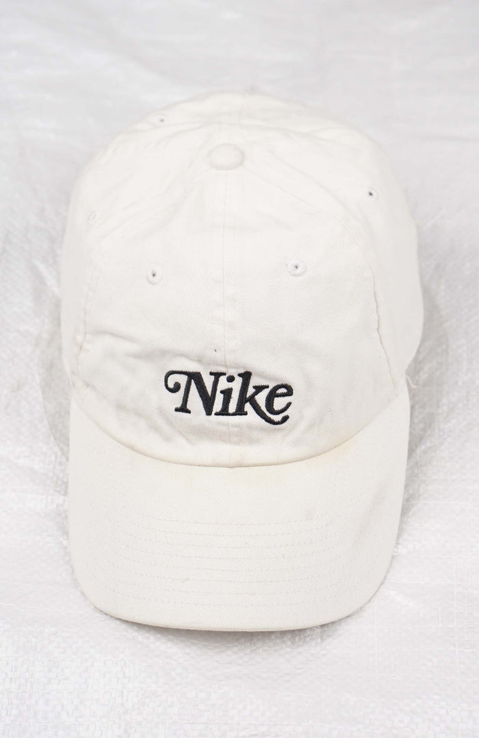 VINTAGE NIKE 1972 HAT