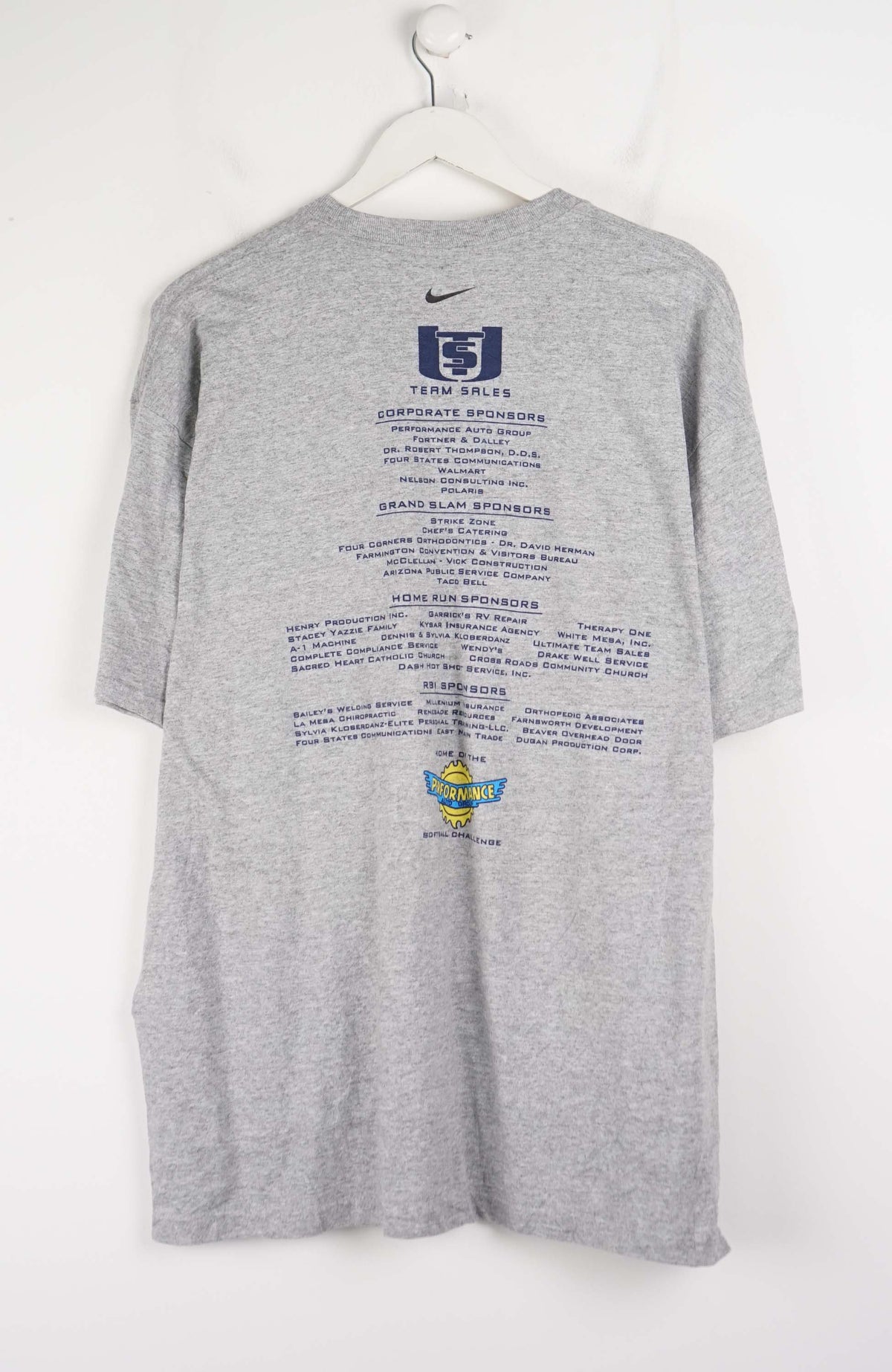 VINTAGE NIKE 2009 PERFORMANCE AUTO SOFTBALL CHALLENGE T-SHIRT (XL)