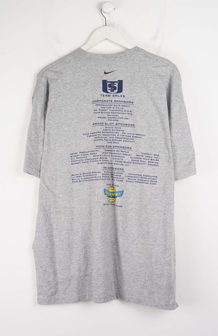 VINTAGE NIKE 2009 PERFORMANCE AUTO SOFTBALL CHALLENGE T-SHIRT (XL)