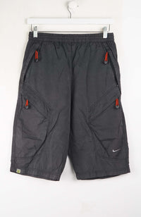 VINTAGE NIKE TRACKPANT SHORTS (S)