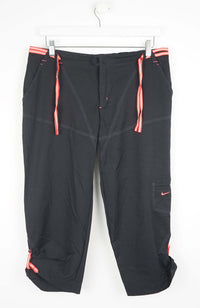 VINTAGE NIKE 3/4 TRACK PANT SHORTS (L)