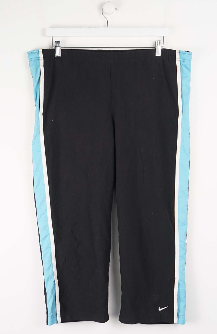 VINTAGE NIKE 3/4 TRACK PANT SHORTS (XXL)