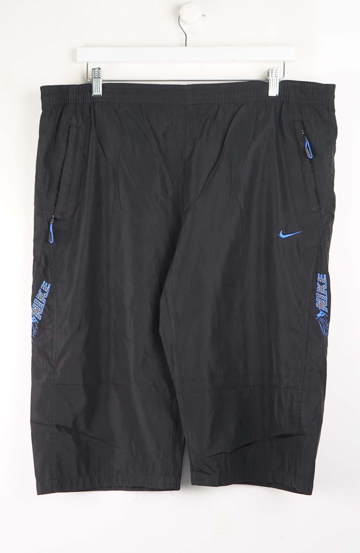 VINTAGE NIKE 3/4 TRACK PANT SHORTS (XXL)