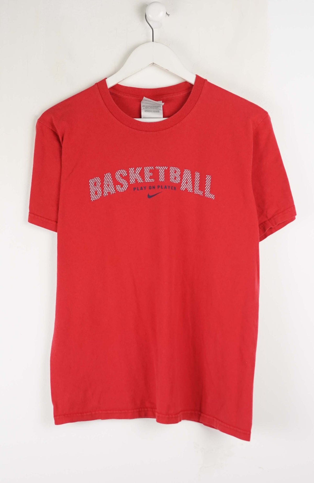 VINTAGE NIKE BASKETBALL T-SHIRT (S)