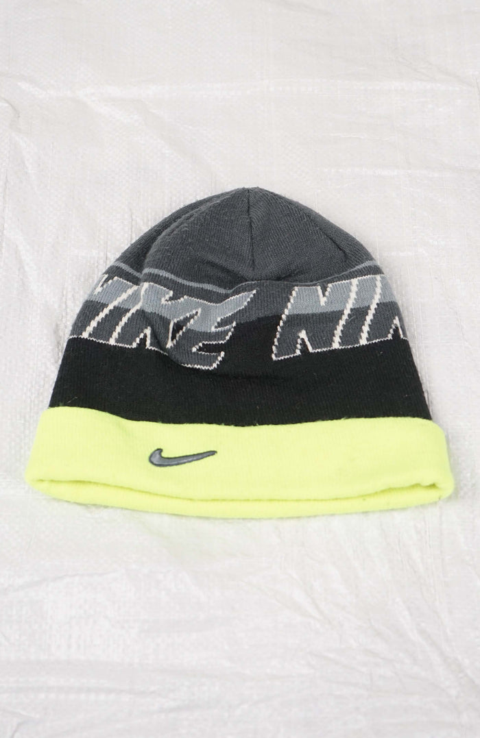 VINTAGE NIKE BEANIE