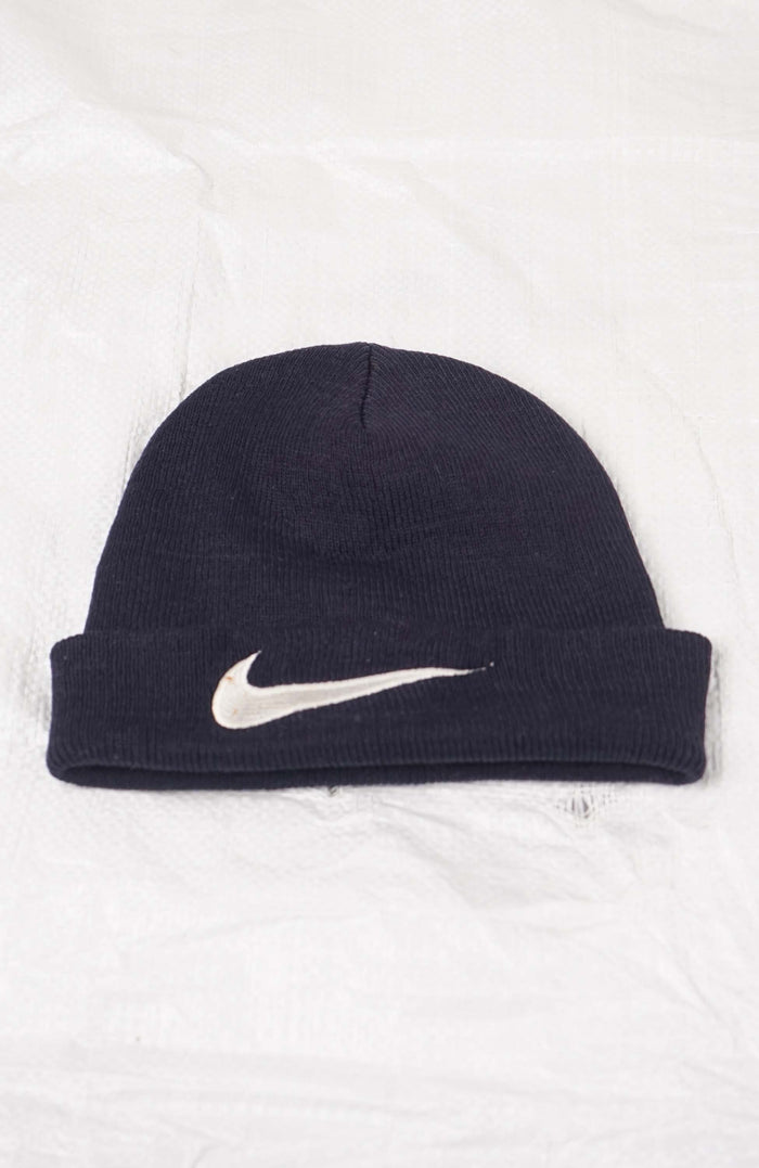 VINTAGE NIKE BEANIE