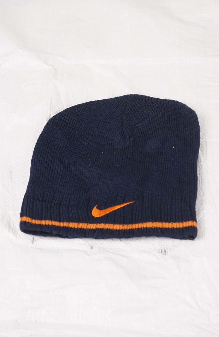 VINTAGE NIKE SKULL BEANIE