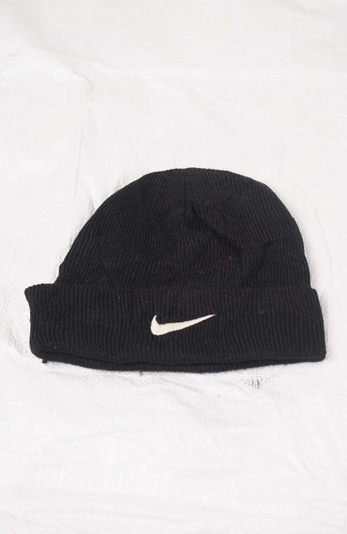VINTAGE NIKE BEANIE