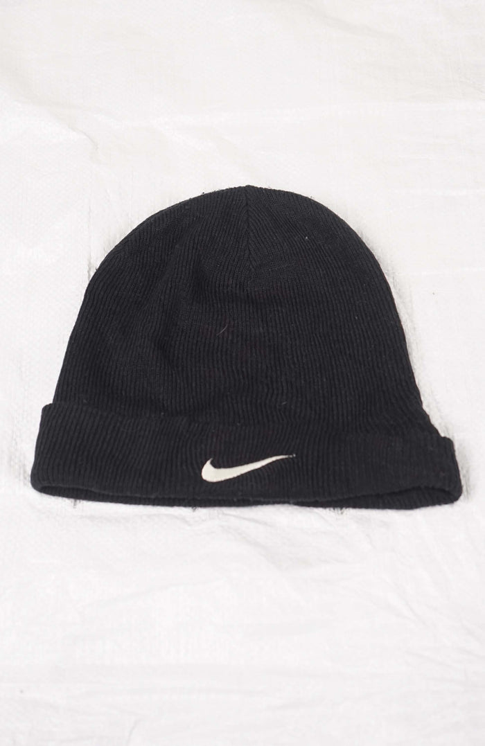 VINTAGE NIKE BEANIE