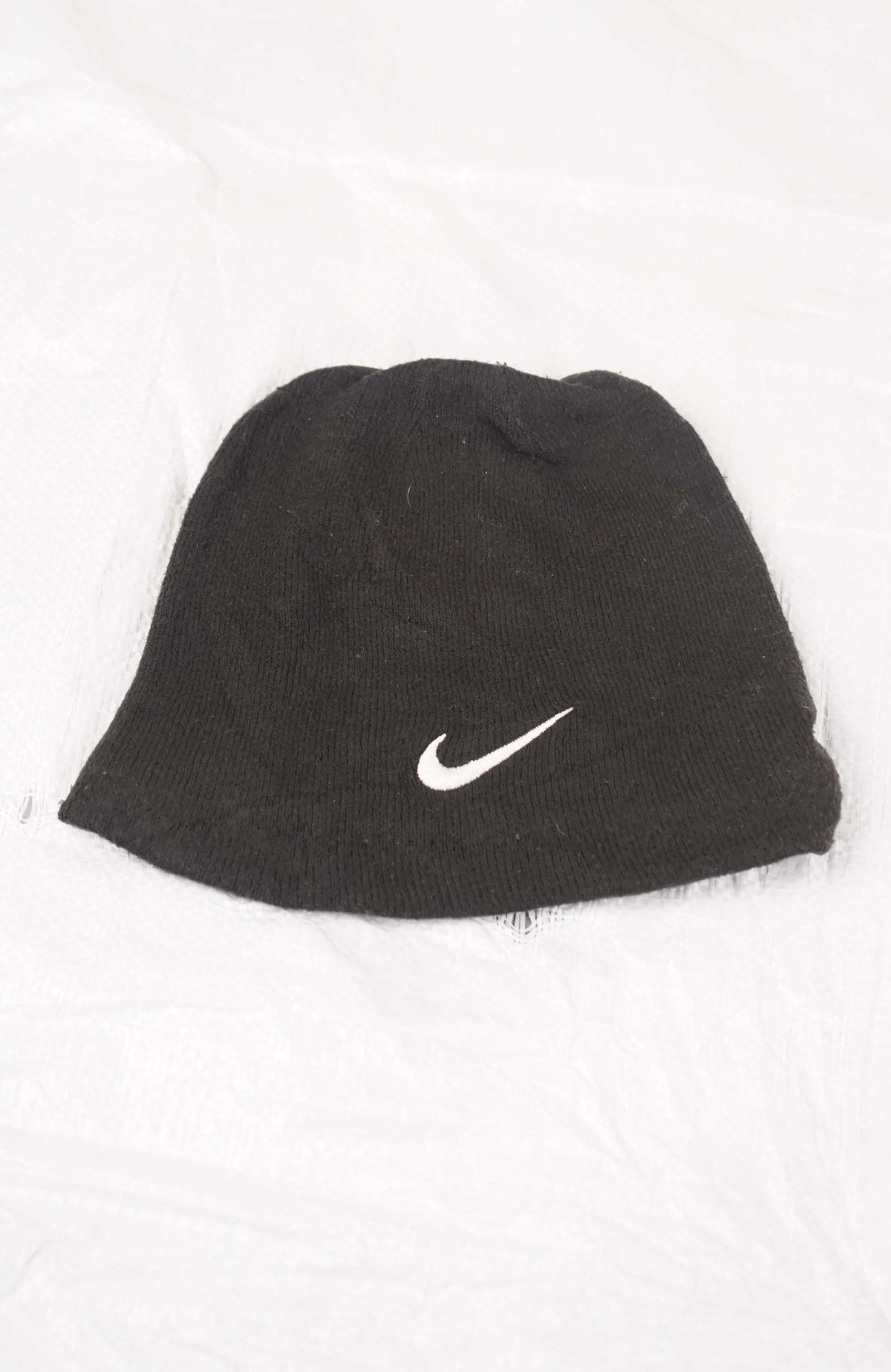 VINTAGE NIKE SKULL BEANIE