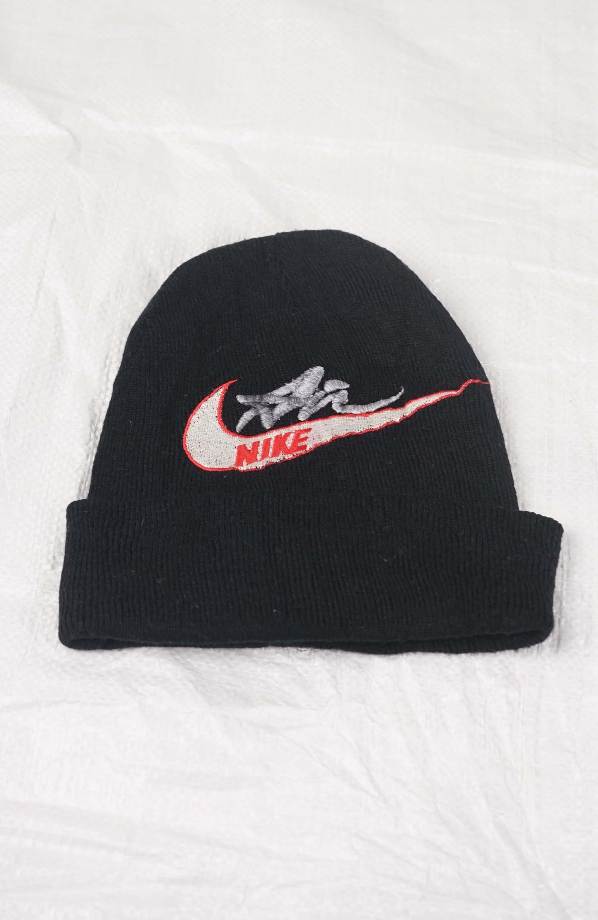 VINTAGE NIKE BEANIE