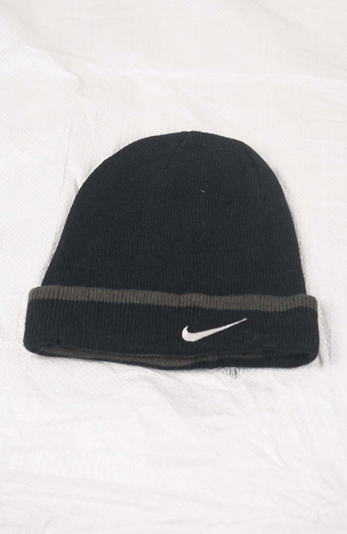 VINTAGE NIKE BEANIE
