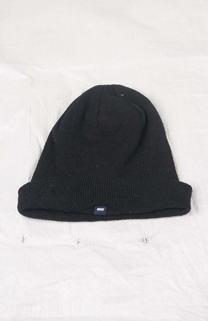 VINTAGE NIKE BEANIE