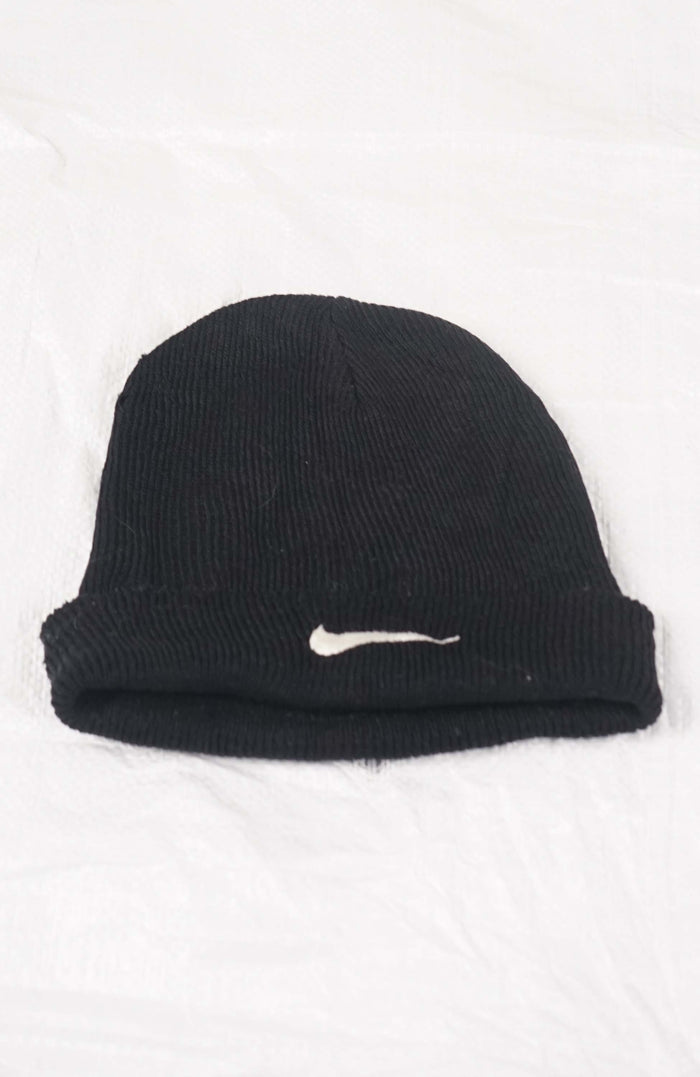 VINTAGE NIKE BEANIE