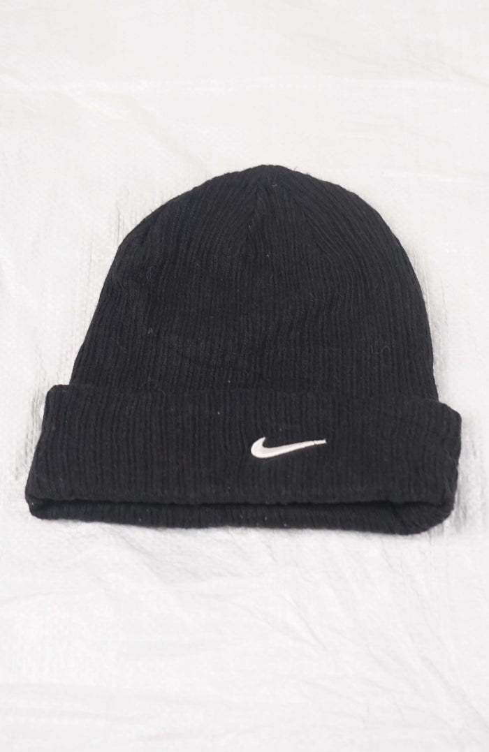 VINTAGE NIKE BEANIE