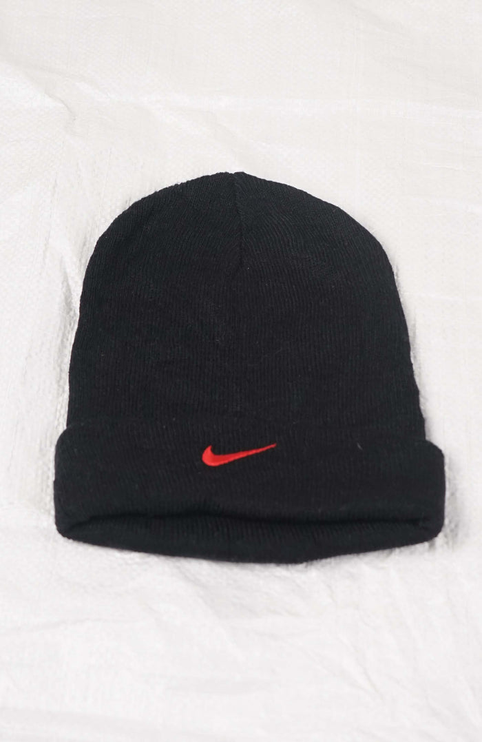 VINTAGE NIKE BEANIE