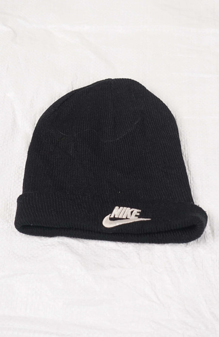 VINTAGE NIKE BEANIE