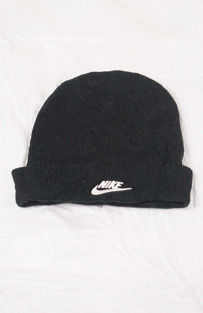 VINTAGE NIKE BEANIE